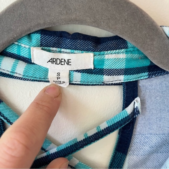 Ardene Plaid Sleeveless Button-Up Tank Top Small Crisscross Back Blue Green Soft - Picture 2 of 11